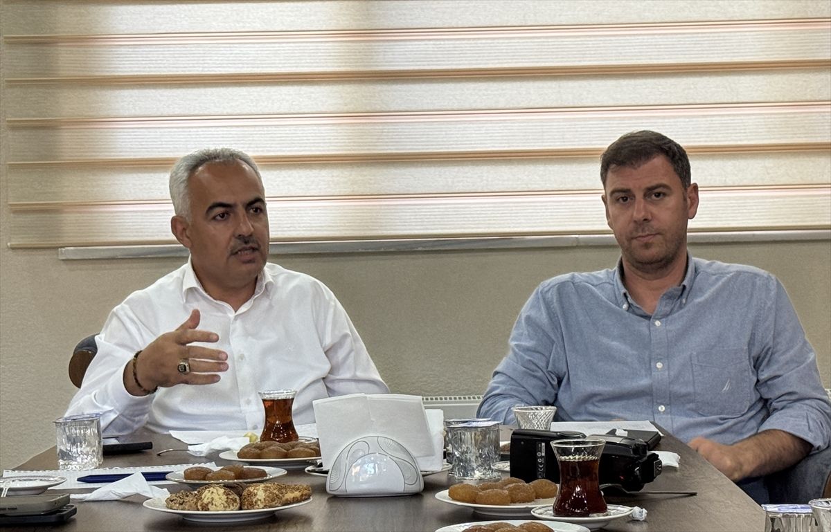 Oltu Belediye Başkanı Adem Çelebi, ilçede yapılacak projeleri anlattı
