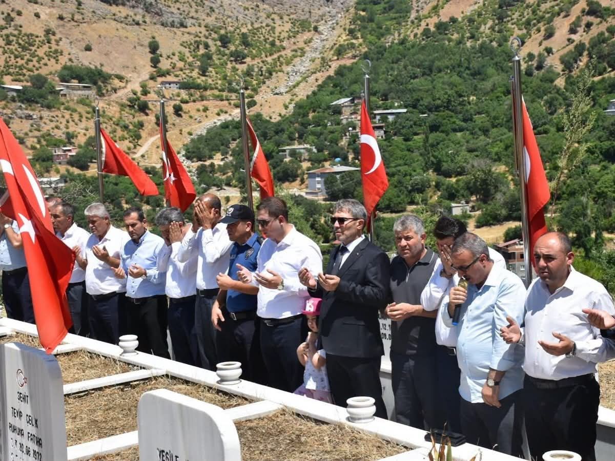 Sason'da 15 Temmuz'da şehit kabirleri ziyaret edildi