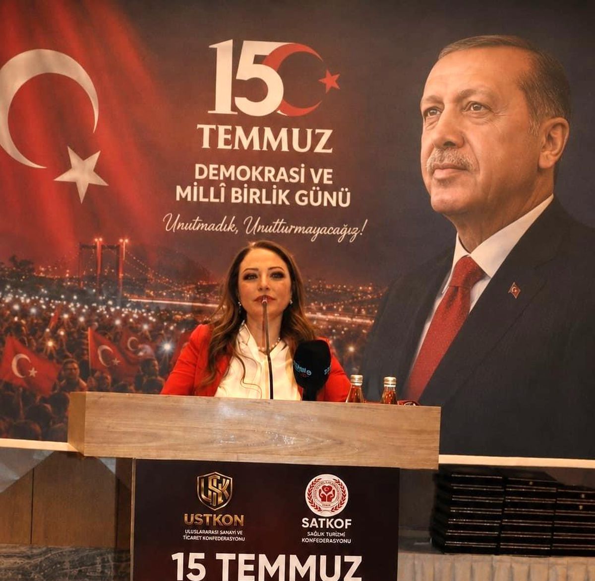 Prof. Dr. Aysun Bay'dan 15 Temmuz Mesajı: 'Demokrasi Destanı'
