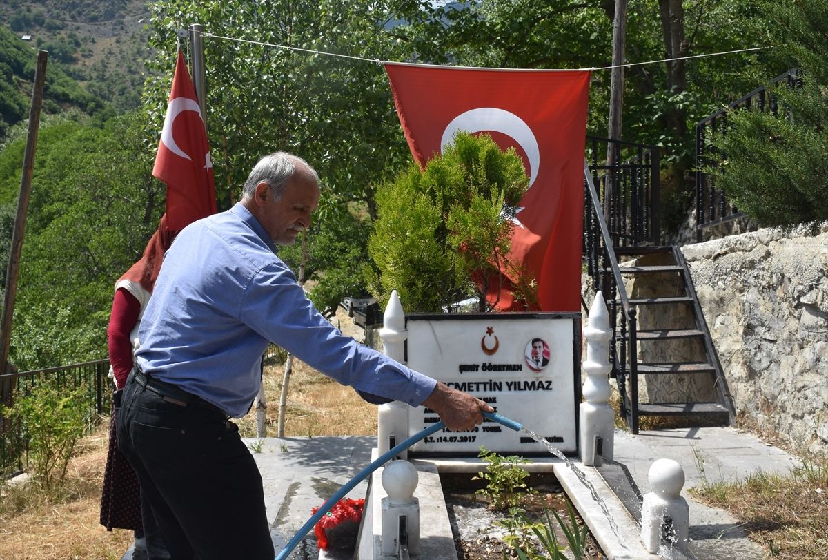 Şehit öğretmen Necmettin Yılmaz'ın acısı 9 yıldır taze