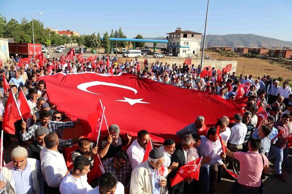 Siirt'te darbe gecesi belgeselle ele alındı