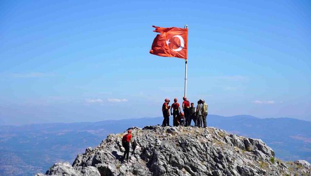 spil in zirvesindeki 15 temmuz toreninde gazi 2 20055392 o