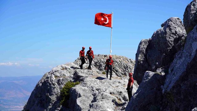 spil in zirvesindeki 15 temmuz toreninde gazi 3 20055392 o