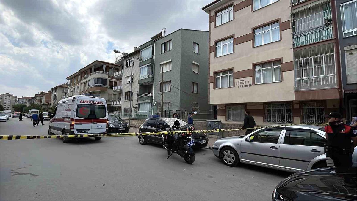 Konya'da üvey anne ve kız kardeş cinayetinde zanlı tutuklandı.