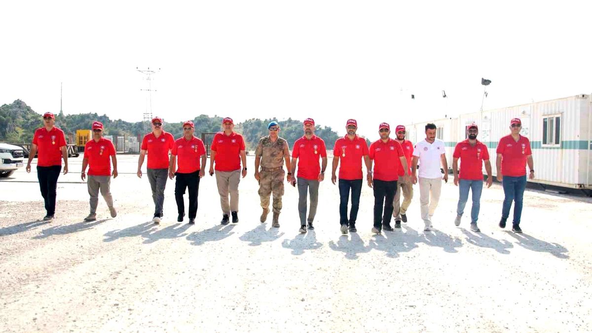 15 Temmuz gazileri Gabar'daki petrol üretim tesisini ziyaret ediyor.