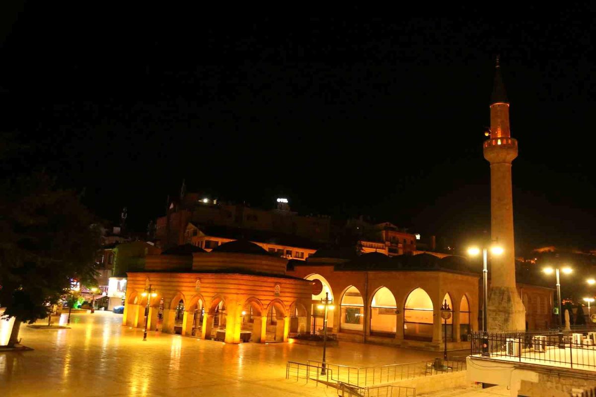 Kastamonu'da 15 Temmuz gecesi okunan selayı gösteren görsel.