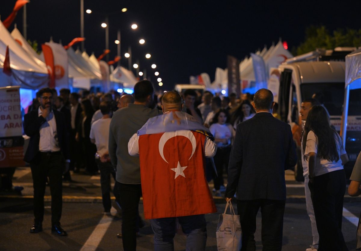 15 Temmuz Demokrasi Nöbeti: Birlik ve Beraberlik Vurgusu