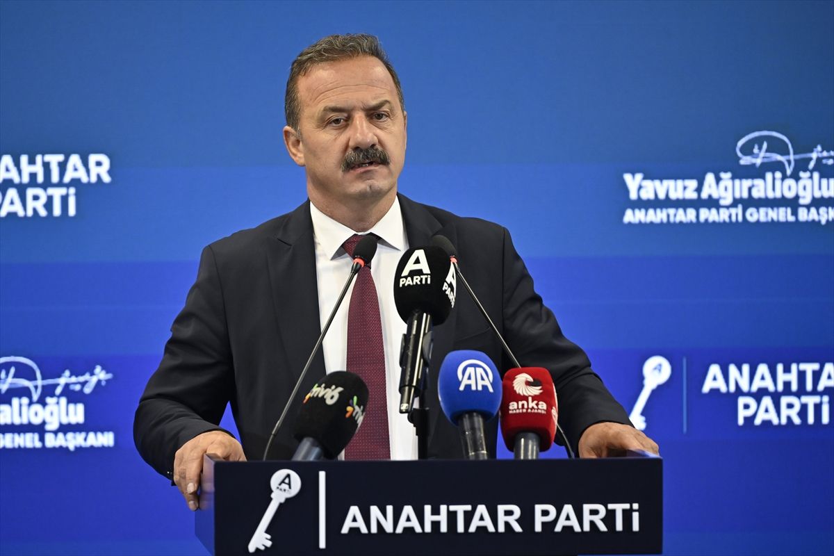 Anahtar Parti Genel Başkanı Yavuz Ağıralioğlu