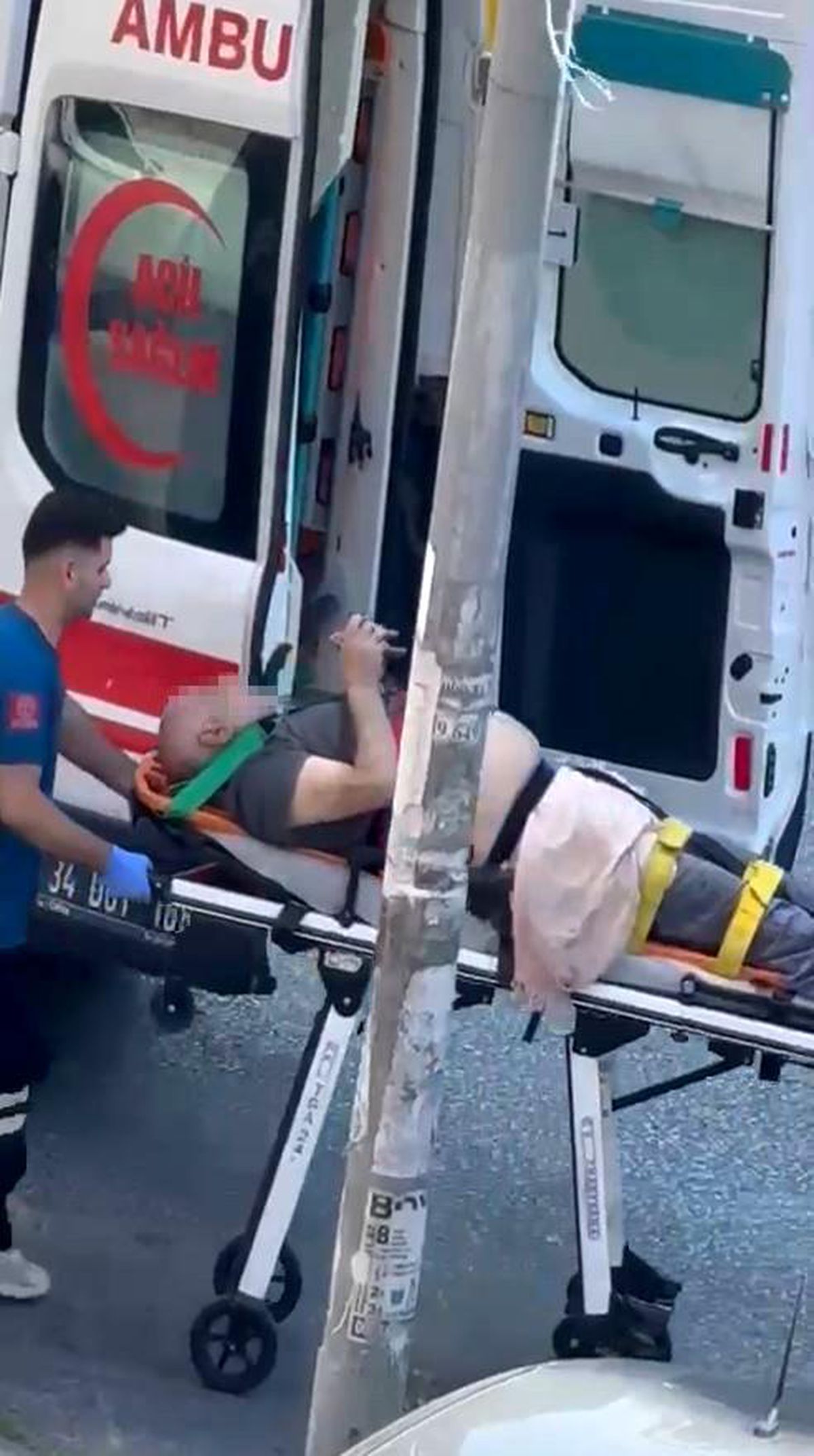 Esenyurt'ta yaşlı adama silahlı saldırı; o anlar kamerada