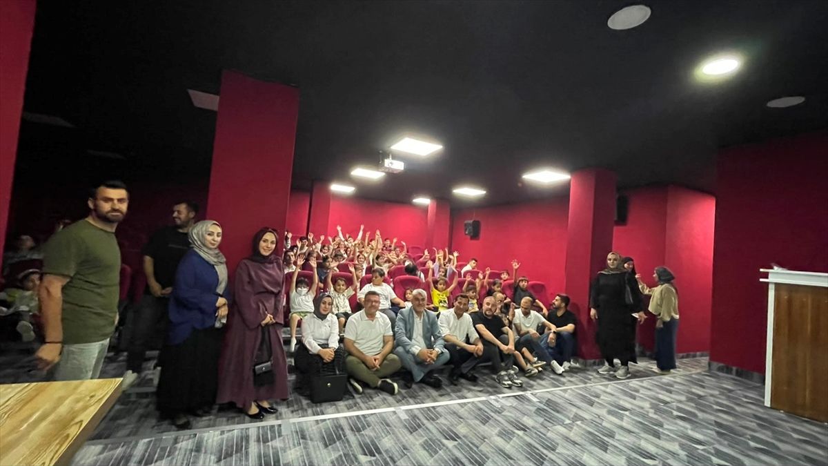 Güroymak'ta özel gereksinimli öğrenciler için sinema etkinliği düzenlendi