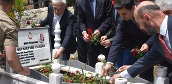 Şehit Öğretmen Necmettin Yılmaz Kabri Başında Anıldı