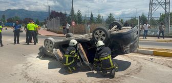 Tokat'ta otomobilin devrildiği kaza kamerada