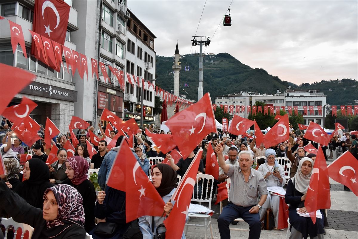 Karadeniz Bölgesi'ndeki 15 Temmuz anma etkinliklerinden bir kesit.