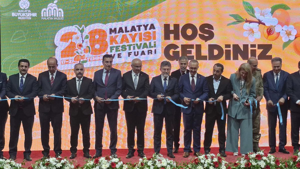 Bakan Yumaklı: Kayısı Üretiminde Dünya Lideriyiz, Arz Güvenliği Milli Güvenlik Meselesi