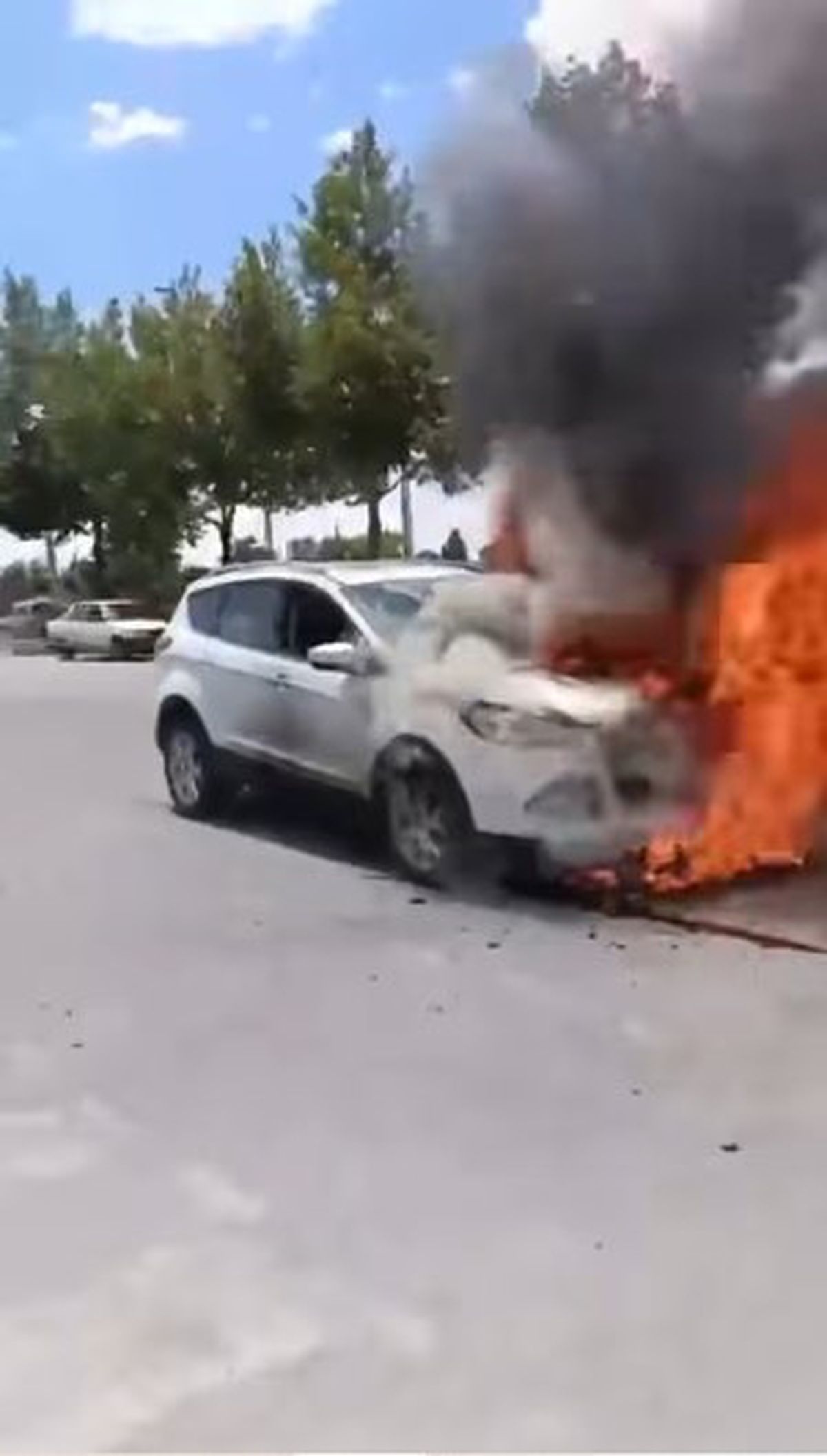 Cip seyir halindeyken alev aldı