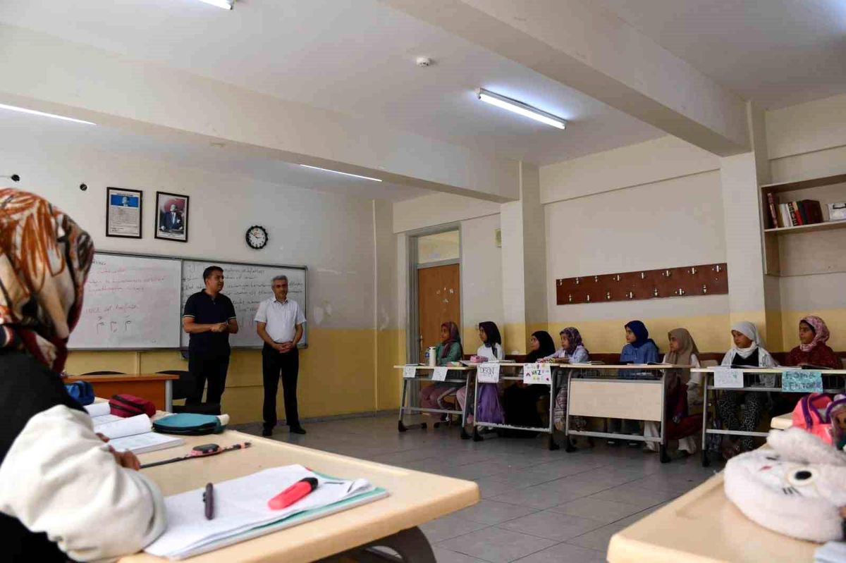 Dörtyol'da yaz kuran kurslarına çocuklardan ilgi