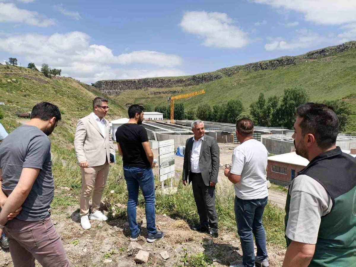 DSİ'den Kars'ta yatırımlara yakın takip: Atıksu Tesisi ve Kağızman Barajı yerinde incelendi