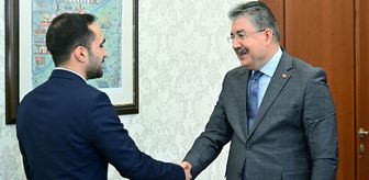 Eskişehir Valisi Yılmaz, T3 Vakfı İl Temsilcisi Yurtsever'i kabul etti
