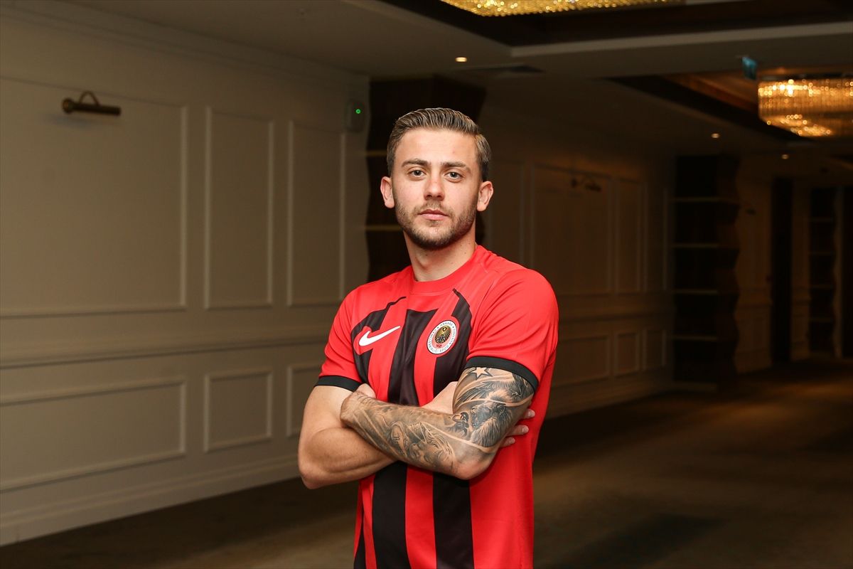 Gençlerbirliği futbolcusu Zafer Göktuğ Erdem