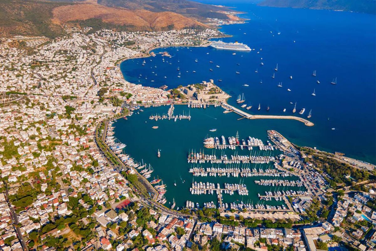 Haziran ayında 18 farklı ülkenin vatandaşı Muğla'dan ev aldı