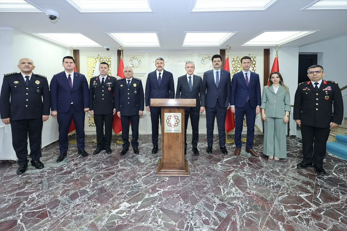 İçişleri Bakan Yardımcısı Çelik, Mardin Valiliğini ziyaret etti