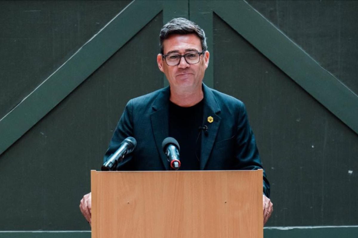 İngiltere'de İşçi Partisi'nin yeni lideri ve yeni başbakan Andy Burnham oldu