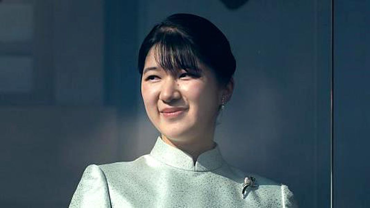Japonya parlamentosu binası ve imparatorluk arması