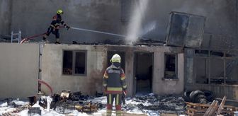 Mersin'de sebze ve meyve sevkiyatı yapan işletmede çıkan yangın söndürüldü