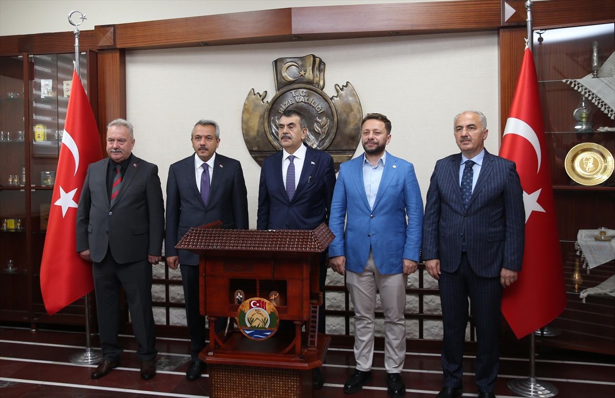 Milli Eğitim Bakanı Tekin, Rize'de konuştu Açıklaması