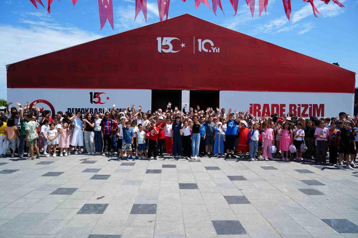 Samsun'da 15 Temmuz anma çadırına yoğun ilgi