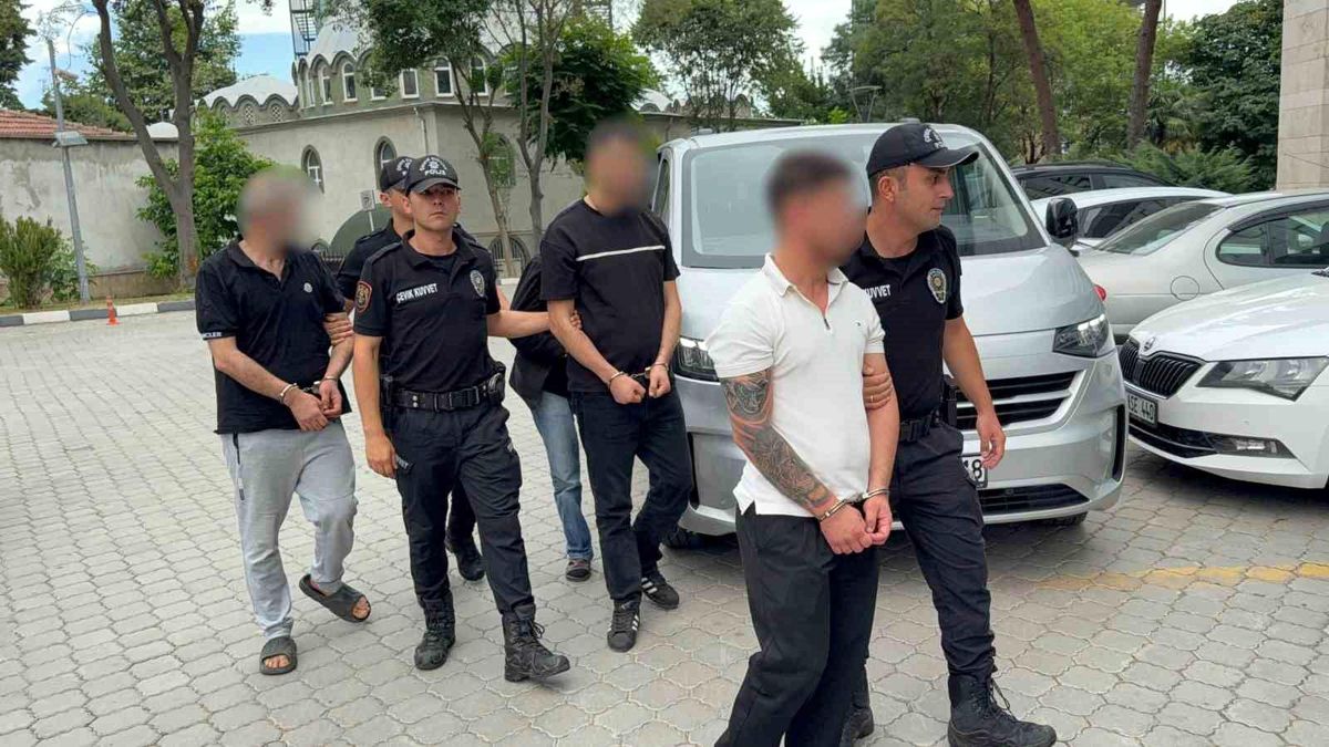 Samsun'da uyuşturucu şüphelileri adliyede