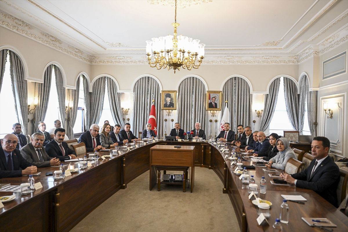 TBMM Okul Saldırılarının Nedenlerini Araştırma Komisyonu İstanbul'da toplandı