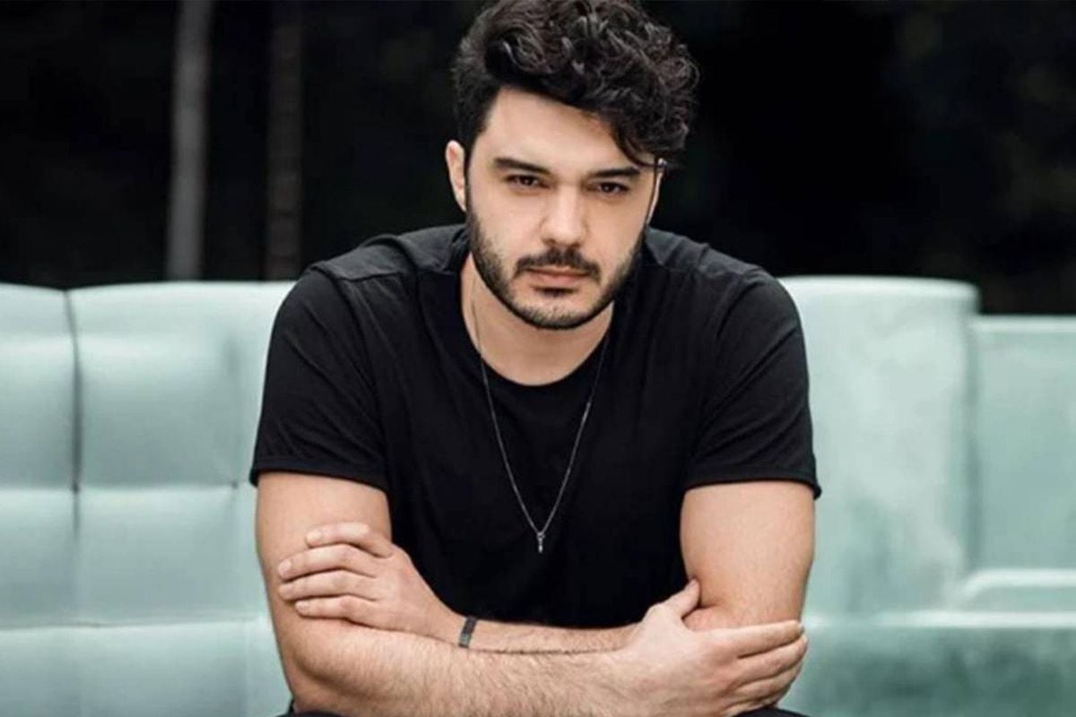 Şarkıcı İlyas Yalçıntaş ve uyuşturucu soruşturması kapsamında tutuklanan diğer şüpheliler.