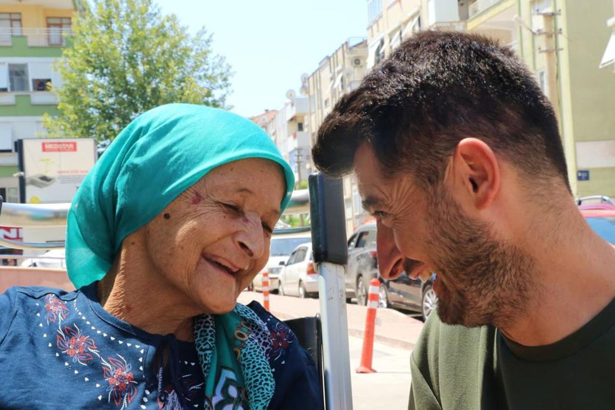Bir hastaya can olur diye yaptığı bağış annesinin hayatını kurtardı
