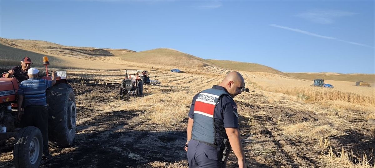Yozgat'ta hububat ekili alan yangında zarar gördü