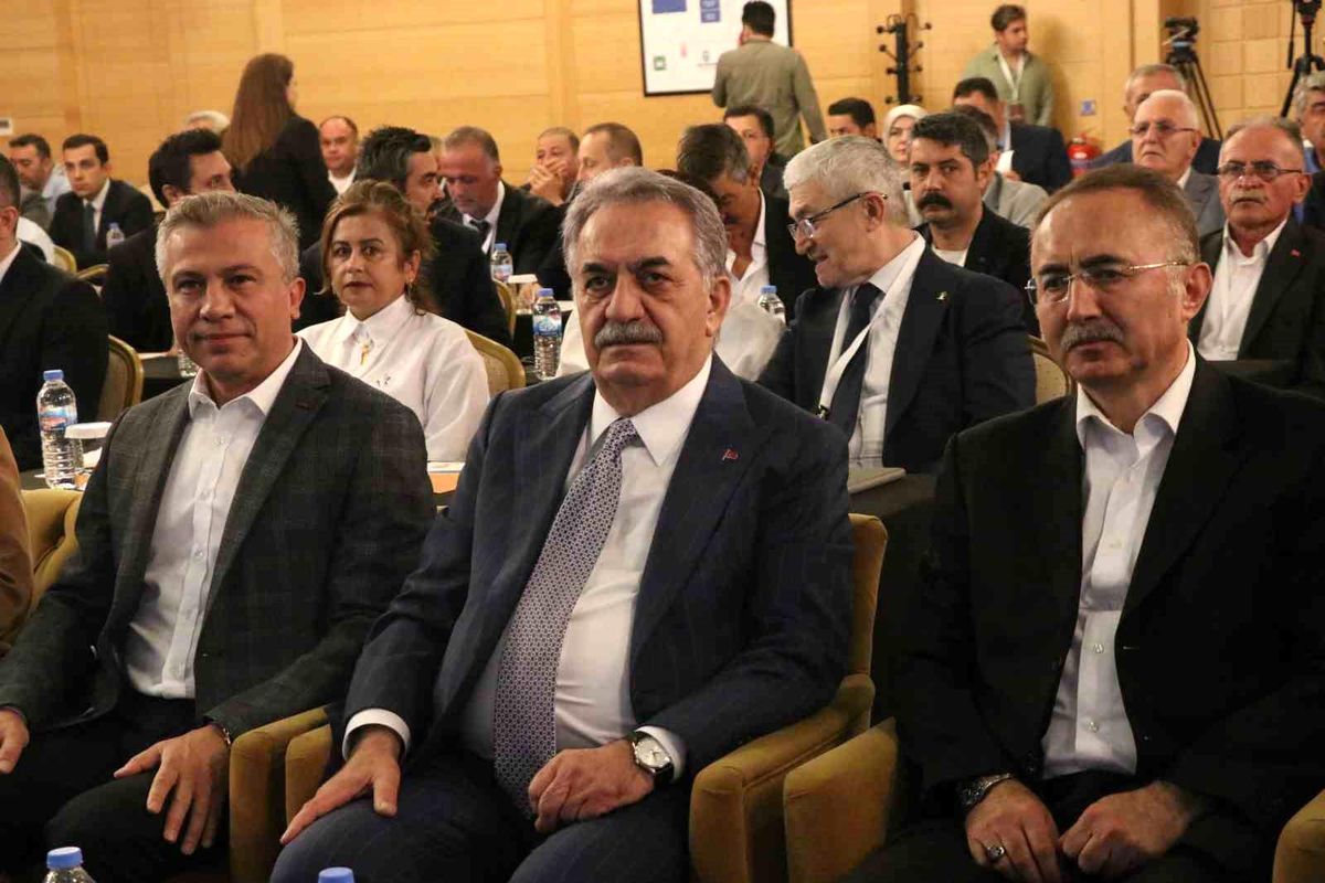 Yazıcı: Yeni anayasa ve terörsüz Türkiye vurgusu