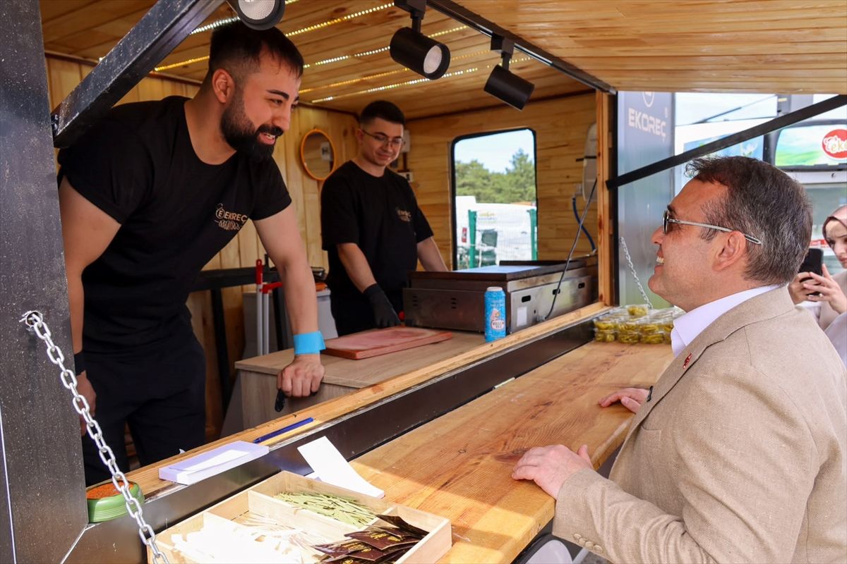 Bilecik Valisi Sözer, Gölpark Fest alanını ziyaret etti