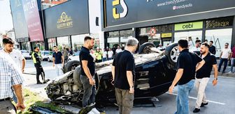 Bursa'da otomobilin devrilmesi güvenlik kamerasına yansıdı