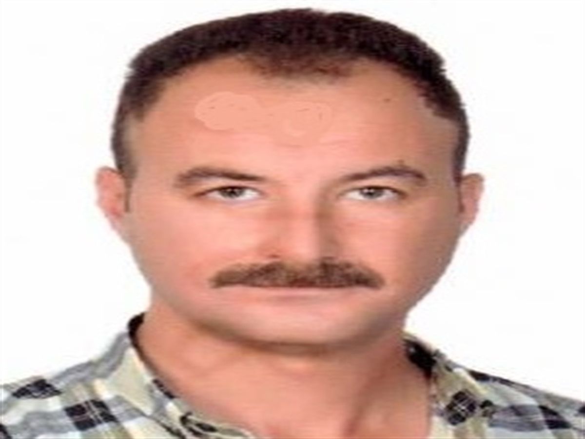 Ankara'da hafriyat kamyonlarının karıştığı zincirleme kazada hasar gören araçlar.