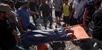 İsrail'in Gazze'de bir eve düzenlediği saldırıda biri çocuk 5 Filistinli hayatını kaybetti