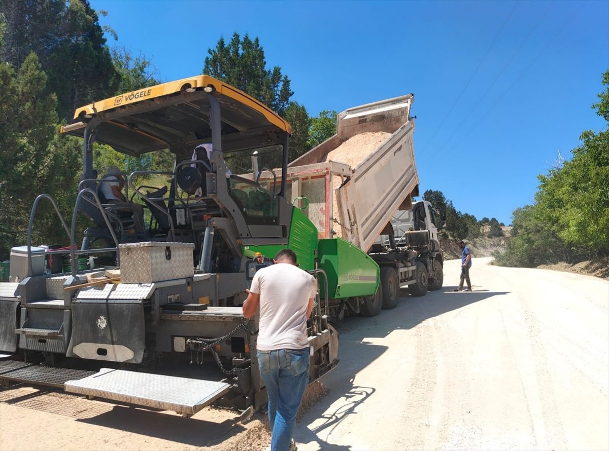 Muğla Büyükşehir Belediyesi Seydikemer'de 102,5 milyon liralık yol çalışması başlattı