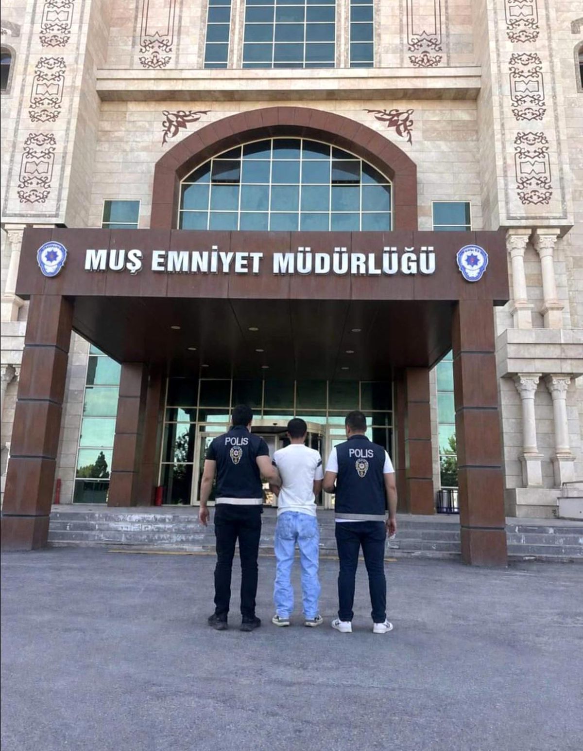 Muş'ta 9 yıl 10 gün hapis cezası bulunan hükümlü yakalandı