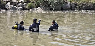 Muş'ta akarsuya düşen 6 yaşındaki çocuğu arama çalışmaları sürüyor