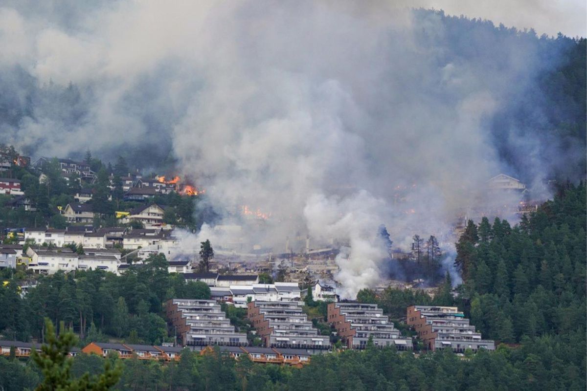 Norveç'te bir evde başlayan yangın koca bir şehri sardı