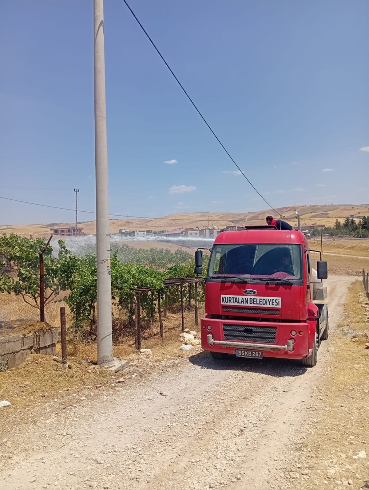 Siirt'te iki ayrı noktada çıkan yangınlar söndürüldü