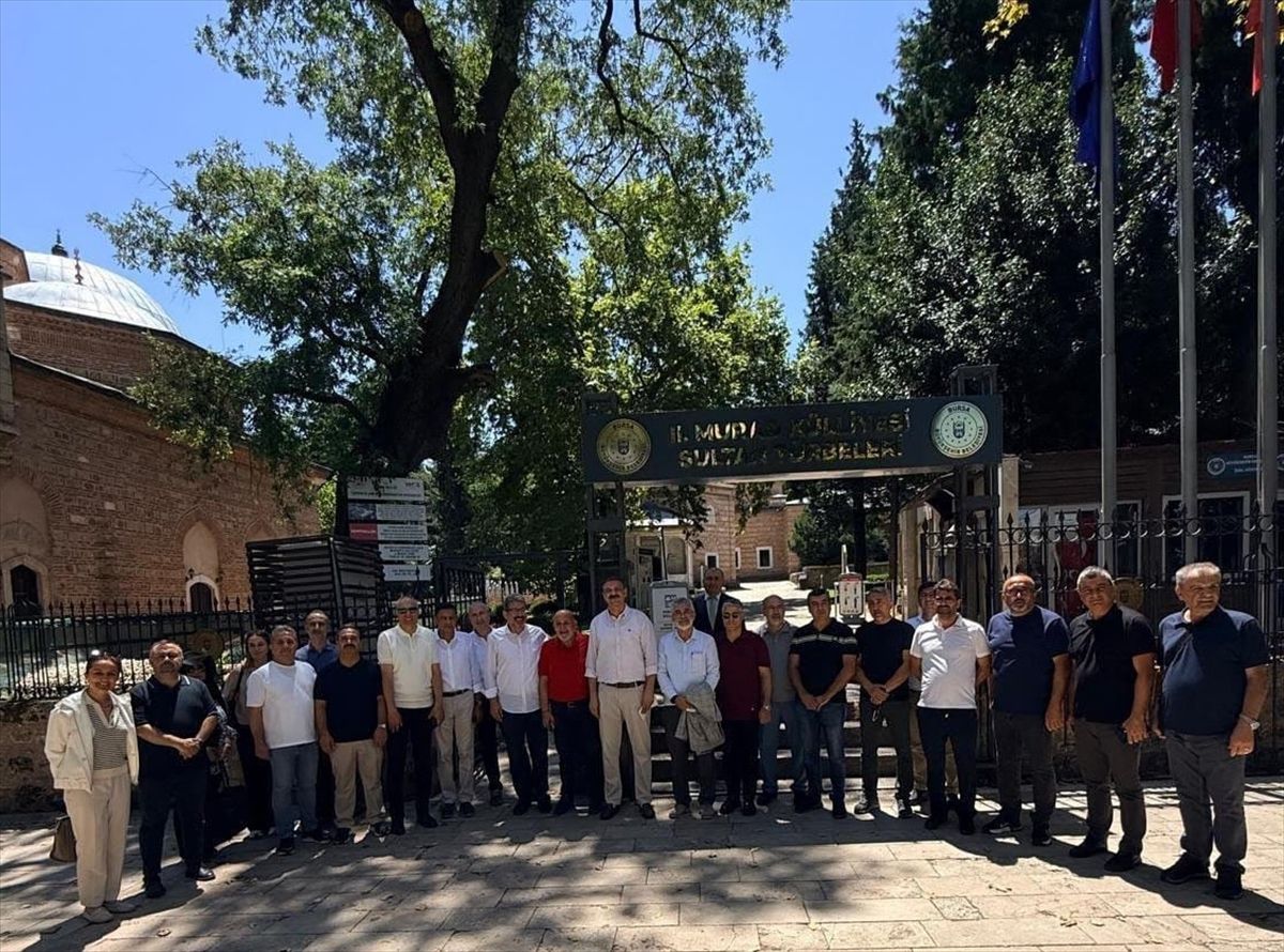 Vakıflar Genel Müdürü Aksu, Bursa ve Bilecik'teki vakıf kültür varlıklarını ziyaret etti