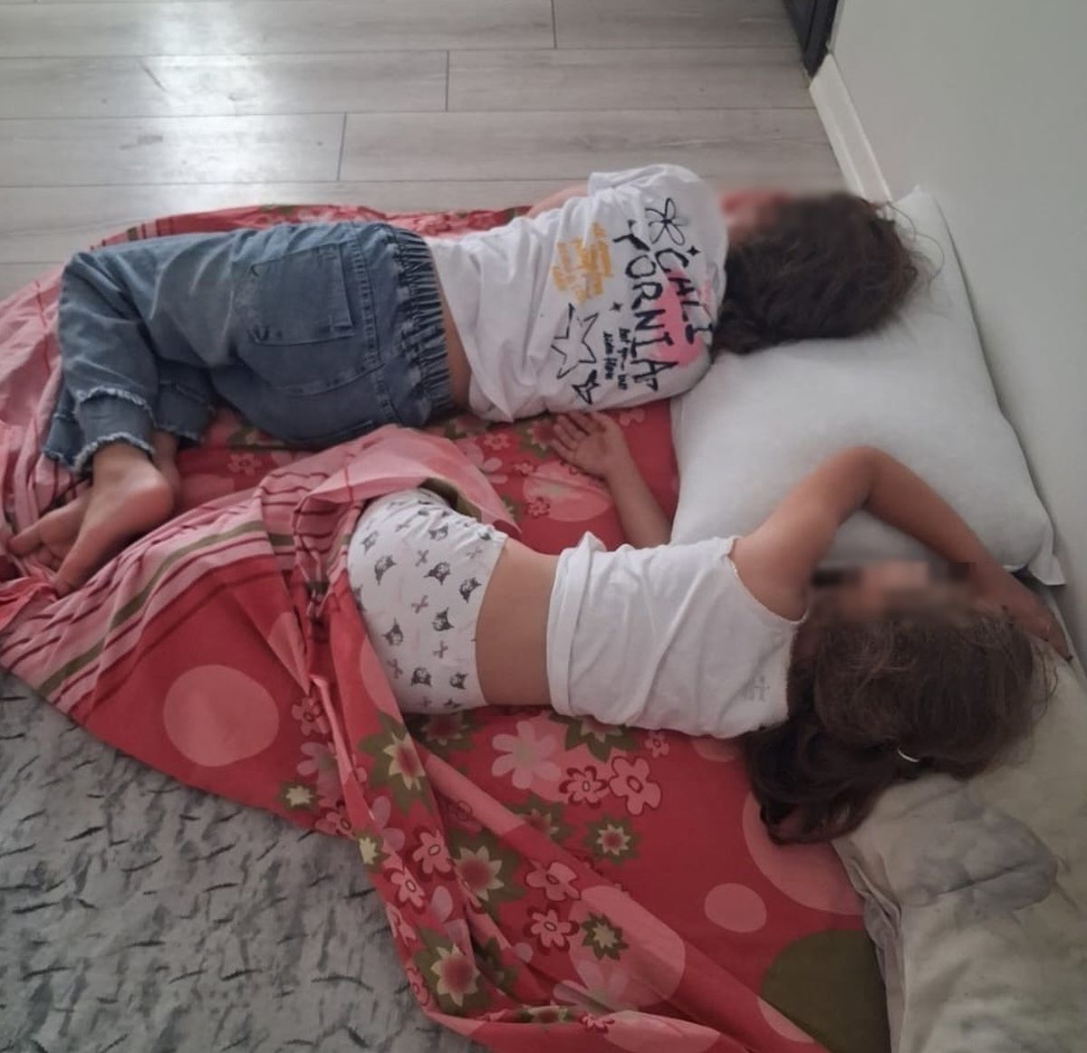 2 çocuk annesi, eşinin ödemediği kira borcu yüzünden evinden çıkarıldığını iddia etti