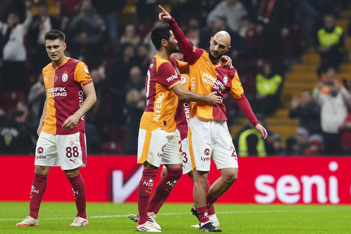 Ahmed Kutucu'nun Çaykur Rizespor formasıyla çekilmiş bir fotoğrafı.
