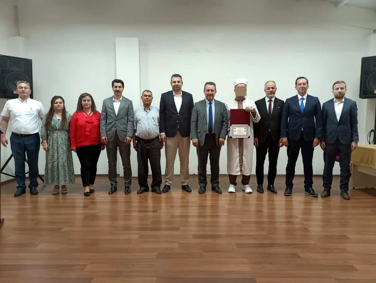 Bozüyük Açık Ceza İnfaz Kurumu'nda, hafızlık belgesi takdim programı