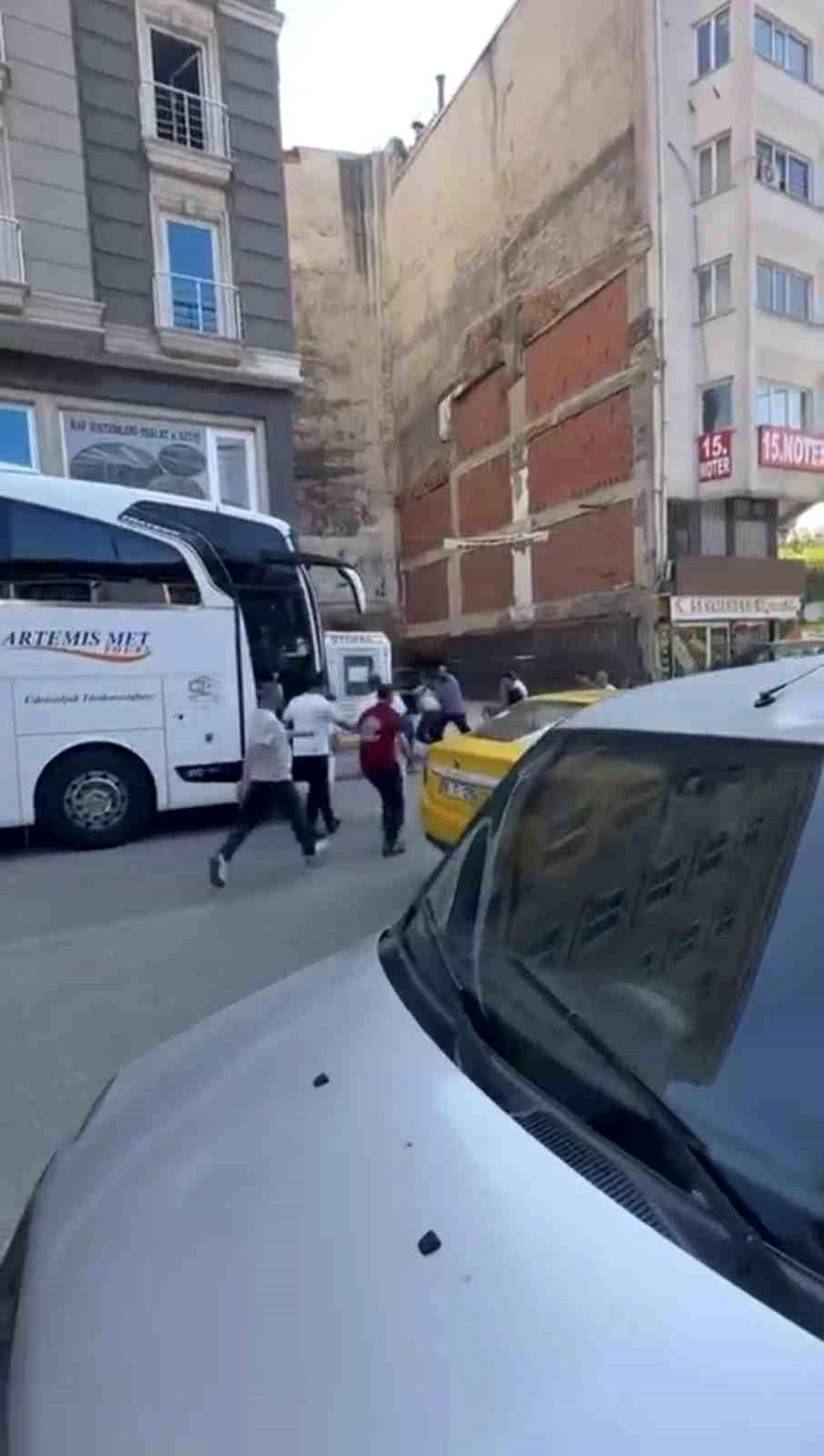 Bursa'da otopark görevlisi ile vatandaş arasında bıçaklı kavga